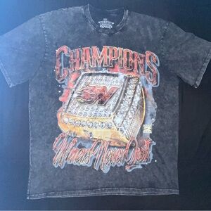 Men’s Black Distressed Graphic CHAMPIONSHIP RING T-Shirt NWOT Size Large